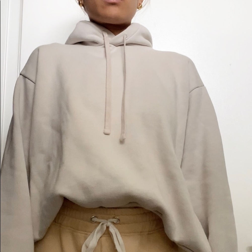 Everlane hoodie in stone beige